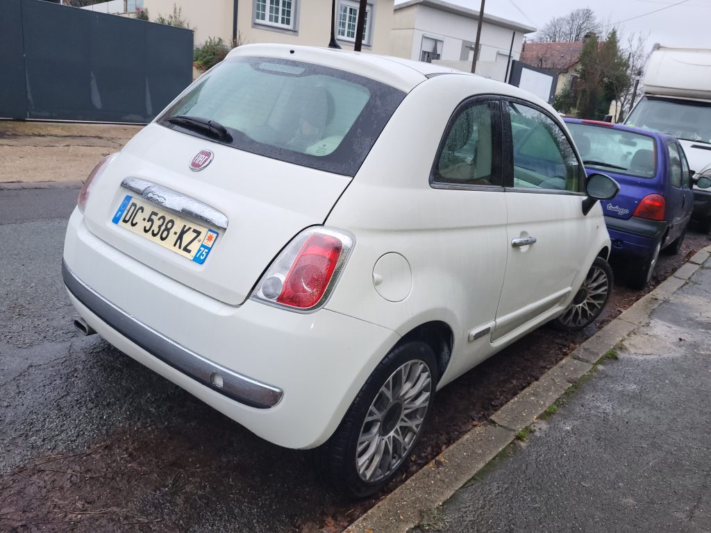 fiat_500_essence_lounge_villeneuve_le_roi_bsauto3_4_arriere_droit