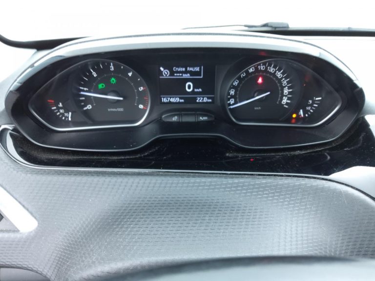 peugeot_208_allure_business_diesel_villeneuve_le_roi_bsauto_compteur