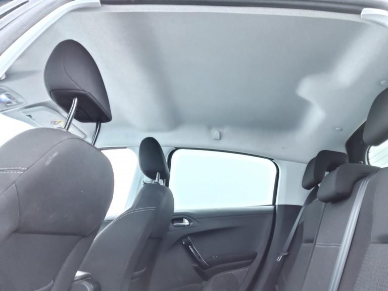 peugeot_208_allure_business_diesel_villeneuve_le_roi_bsauto_interieur_plafond