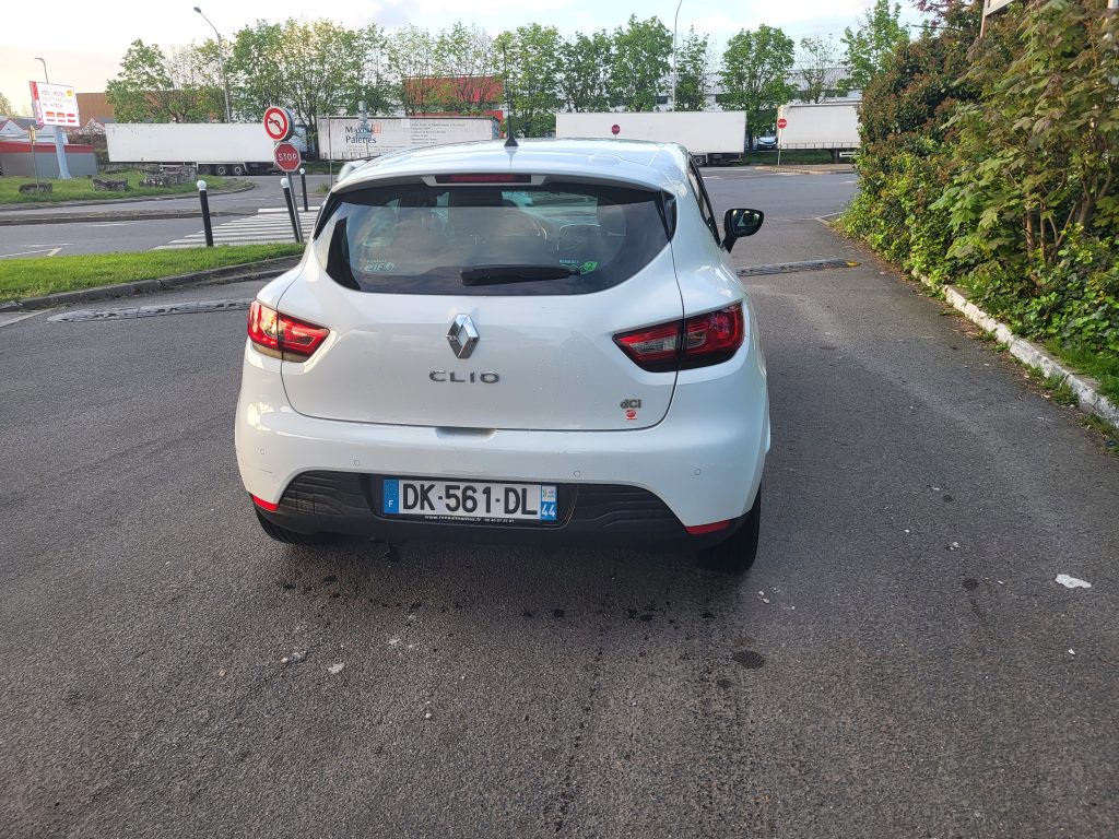Renault_clio_4_diesel_bsauto_villeneuve_le_roi_arriere
