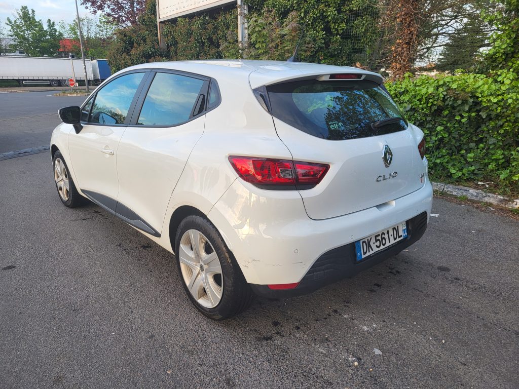 Renault_clio_4_diesel_bsauto_villeneuve_le_roi_arriere_gauche
