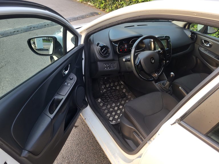 Renault_clio_4_diesel_bsauto_villeneuve_le_roi_avant