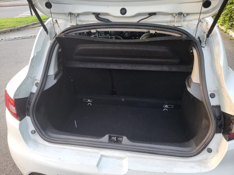 Renault_clio_4_diesel_bsauto_villeneuve_le_roi_coffre