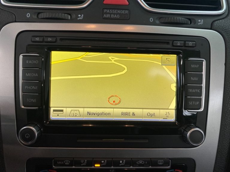 volkswagen_eos_sportline_ecran_gps_bsauto_villeneuve_le_roi