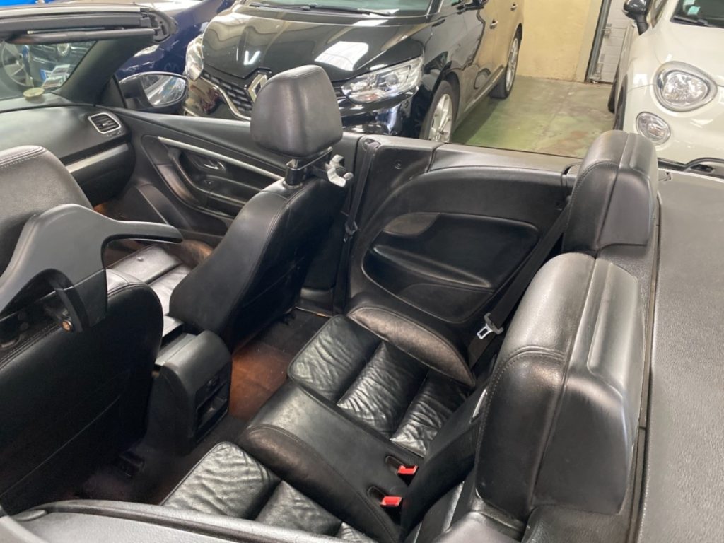 volkswagen_eos_sportline_interieur_arriere_bsauto_villeneuve_le_roi