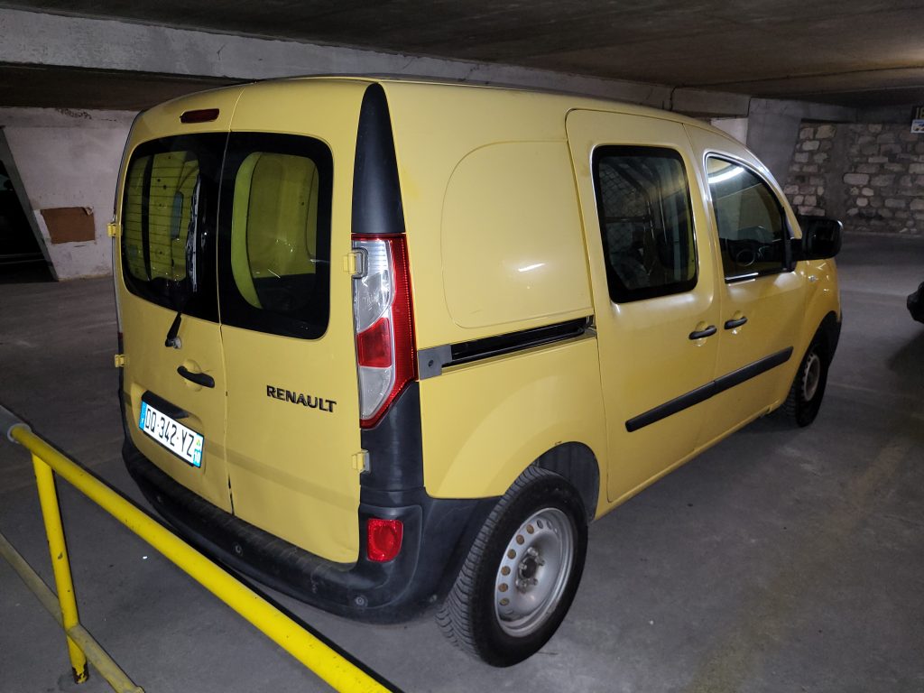 Renault_kangoo_generiqu_arriere_droit_bsauto_villeneuve_le_roi
