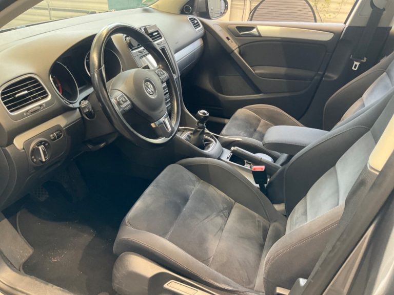 voiture_golf_6_gris_essence_villeneuve_le_roi_bsauto_3_4_interieur_avant