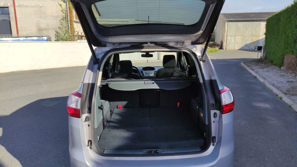 Ford_Grand_Cmax_gris_automatique_titanium_villeneuve_le_roi_bsauto_coffre